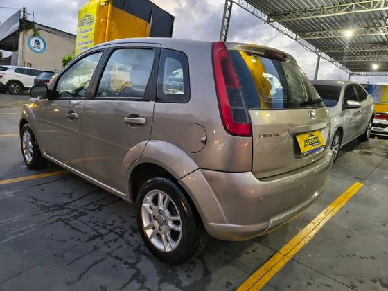 FORD FIESTA 1.6 ROCAM HATCH 8V FLEX 4P MANUAL